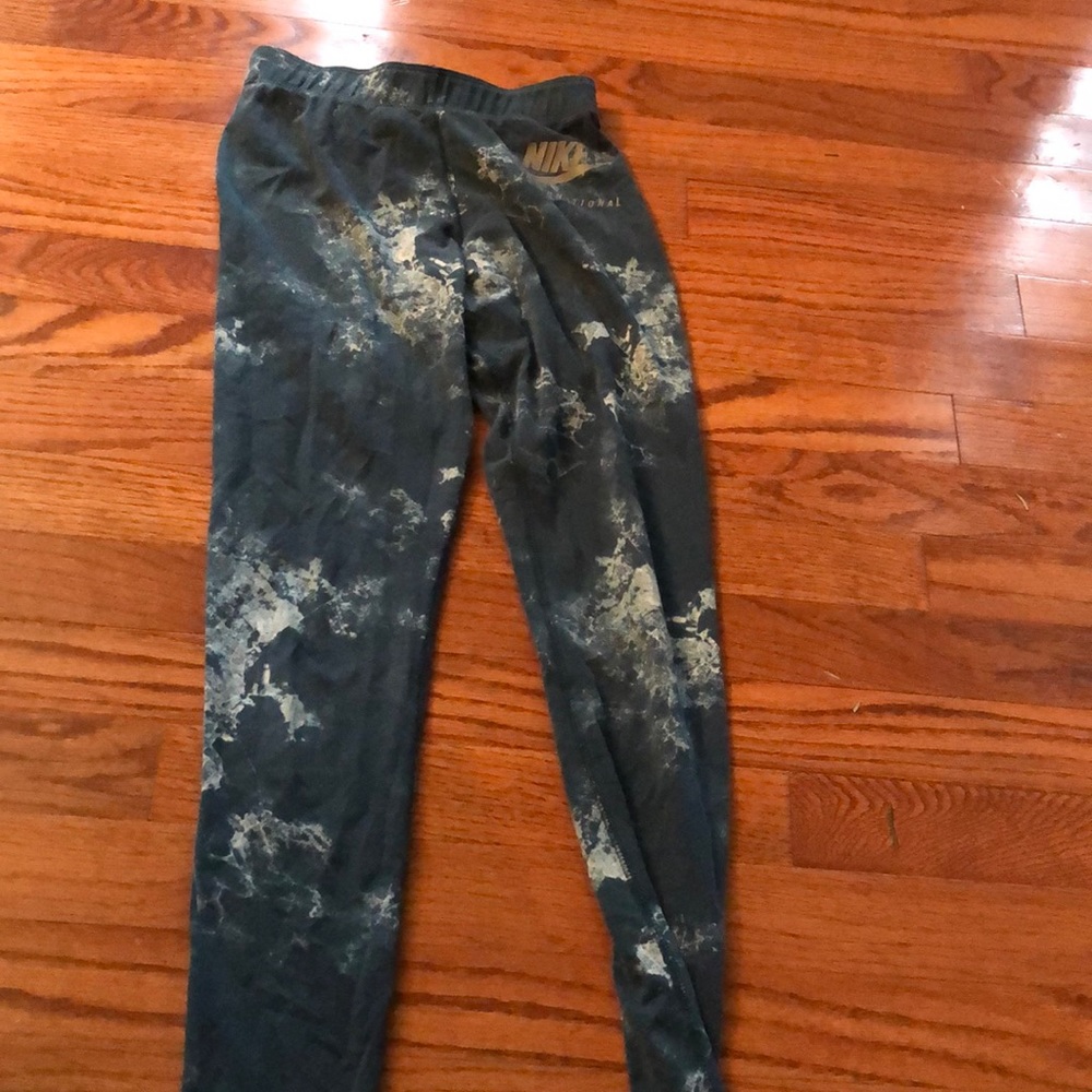 Wave Nike leggings